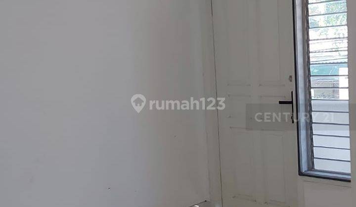 Rumah 2¼ Lantai Di Summagung Ld 2