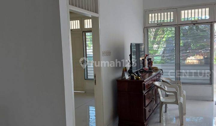 Rumah 2¼ Lantai Di Summagung Ld 1