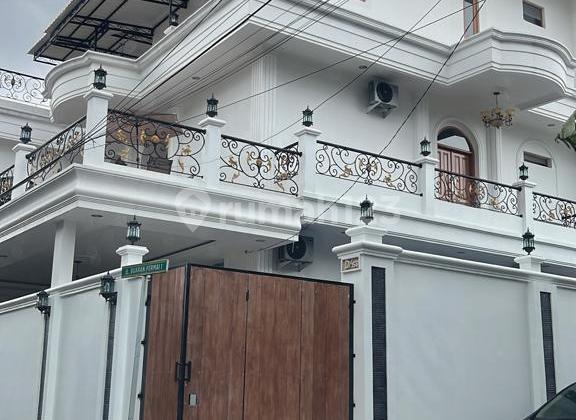 Luxury Fully Furnished House With Swimming Pool In Duren Sawit 1