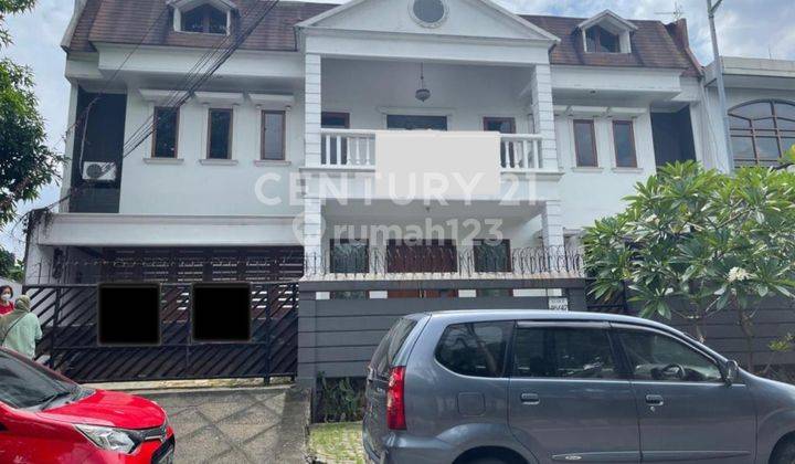 Rumah Luas 3 Lantai Di Kayu Putih, Jakarta Timur 1