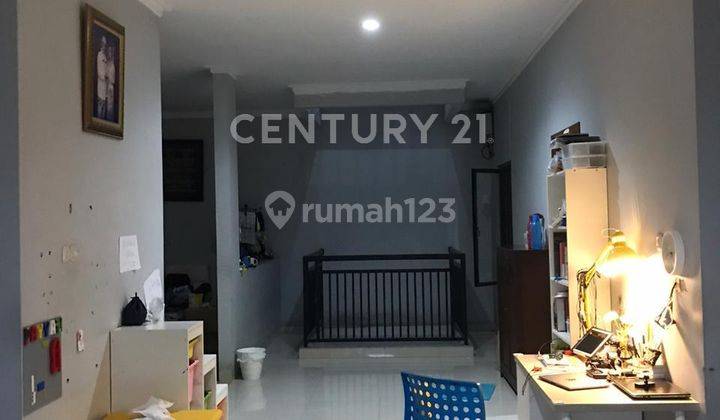 Rumah Cantik 3 Lantai Di Pulo Asem, Jakarta Timur 2