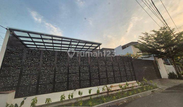 Rumah cantik di Jl.Swasembada ,Majasem 2 Lantai SHM Bagus dan hadap Utara