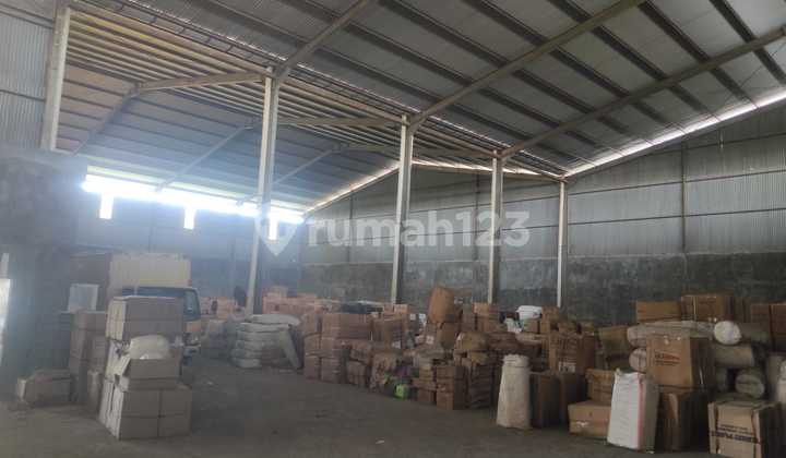 Warehouse For Rent in Harjamukti Industrial Area for Distributors.