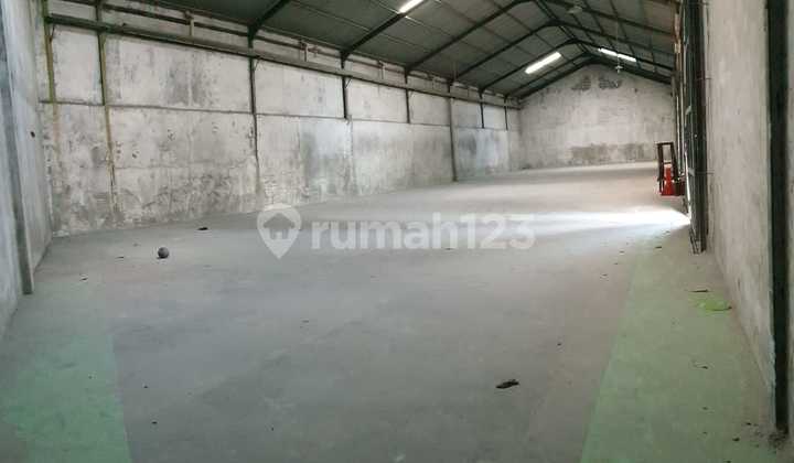 Warehouse for Rent on Cirebon National Road, Container Access