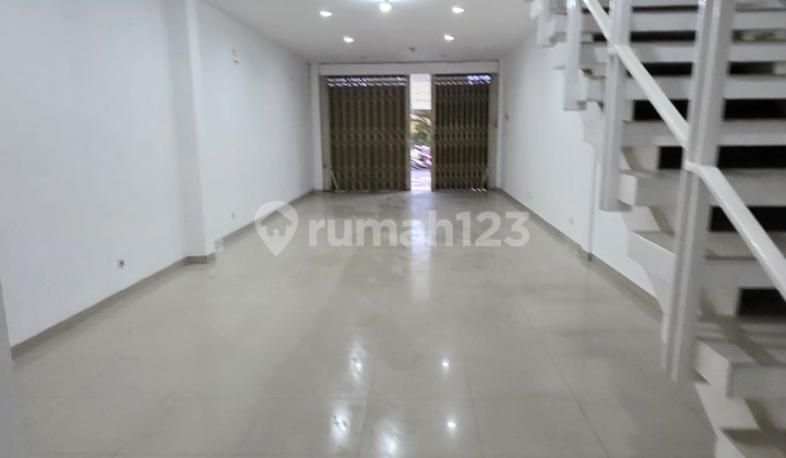 For Rent: Good and Strategic Shop House in Cirebon City