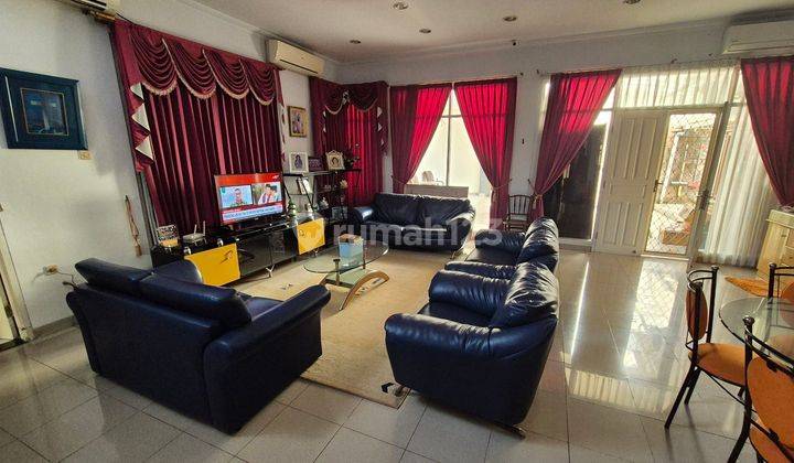 Dijual Rumahcantik 2 Lantai Full Furnished Bagus  2