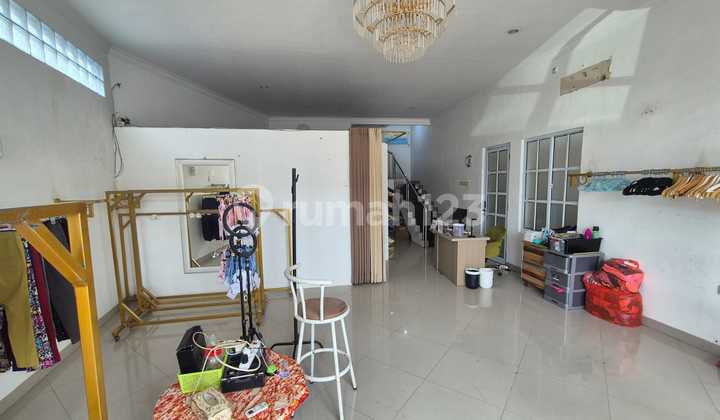 For Rent: Sutomo Shop House in the Center of Cirebon City 2