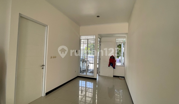 Ready-to-Occupy Comfortable House in Springville Cluster, Taman Kopo Indah, Jl. Bojong Haur, Rahayu, Margaasih, Bandung, West Java, Indonesia, 40218, Taman Kopo Indah