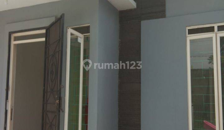  Rumah Bagus Di Cluster Favorit di Taman Kopo Indah 3 1