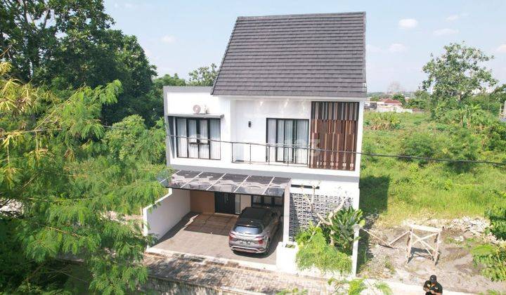 Rumah Mewah 2Lantai Siap Huni di Maguwo Sleman View Gunung Merapi 1