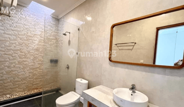 Rumah Bagus Furnished di Sanur, Denpasar 2