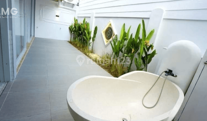 2 Bedroom Villa with Bathtub on Sunset Road, Seminyak 2