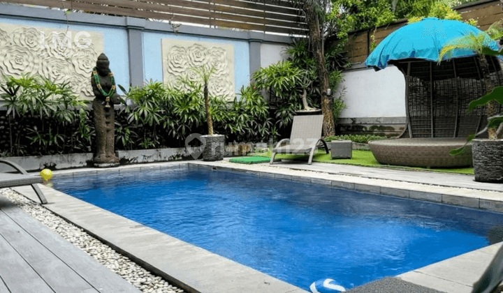 For rent 4 Bedroom Villa Furnished HS in Seminyak, Bali 1