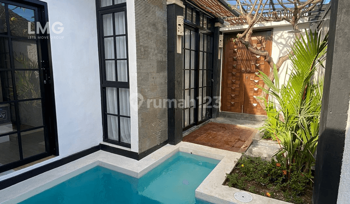 Leasehold Dan Dijual Villa Baru di Canggu, Bali 1