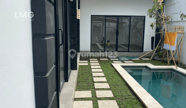 Unfurnished Villa With Swimming Pool in Pererenan, Bali 1