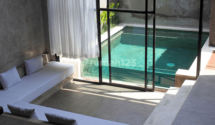 Disewakan Villa Modern di Canggu, Bali 1