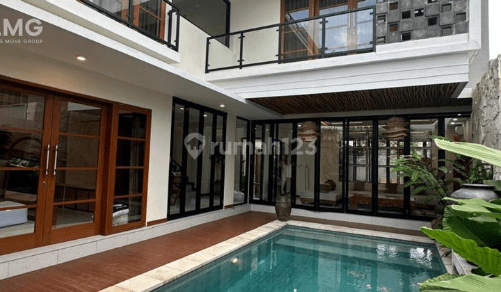 Villa 3 Kamar Tidur Dijual Leasehold Furnished di Canggu, Bali 2