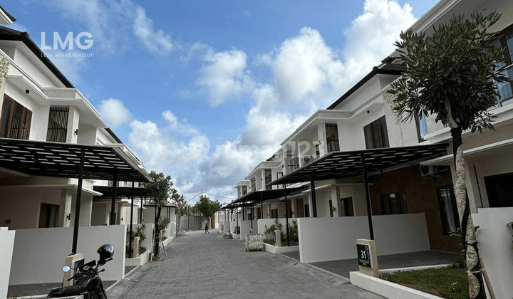 Se 148 Disewakan Villa 3+1 Kamar Tidur Furnished di Seminyak 1