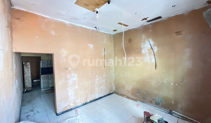Hanya Hitung Tanah Kost + Kios di Lokasi Emas Dekat Permata Hijau Hanya Hitung Tanah Kost + Kios di Lokasi Emas Dekat Permata Hijau