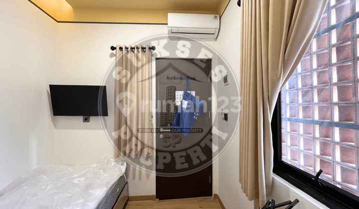 Banting Harga! Kost Premium 20 Kamar Full Occupancy 100% Roi 11% Omzet 660Jt/Tahun Dekat Stasiun Mangga Besar Banting Harga! Kost Premium 20 Kamar Full Occupancy 100% Roi 11% Omzet 660Jt/Tahun Dekat Stasiun Mangga Besar