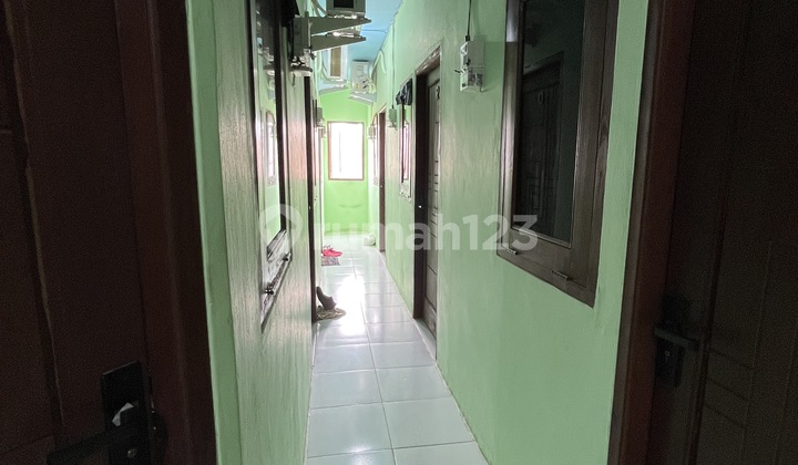 SUPER DEAL! Kos 31 Kamar Plus Kamar Mandi Dalam di Jantung Kota Mangga Besar, Jakarta Pusat – Akses Mobil Leluasa, ROI 13%, Pendapatan Jalan Terus 585 Juta/Tahun! 1