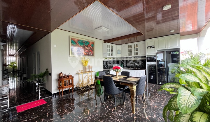 High Return Fully Occupied Premium Dormitory 51 Rooms Complete Facilities Two Car Road Access