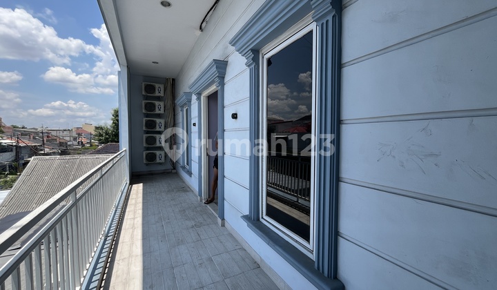 PREMIUM BOARDING HOUSE 51 Rooms Quick Sale, HIGH ROI 12-13%, FULL OCCUPANCY & STABLE TURNOVER 160 Million/Month, SUPER STRATEGIC Just 2 Minutes to BINUS Anggrek - RARE PROPERTY in West Jakarta. 2