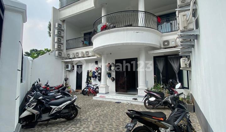 Full Terisi Kost Eksklusif 38 Kamar ROI 9-10% Top Strategis di BSD, Tangerang Full Terisi Kost Eksklusif 38 Kamar ROI 9-10% Top Strategis di BSD, Tangerang