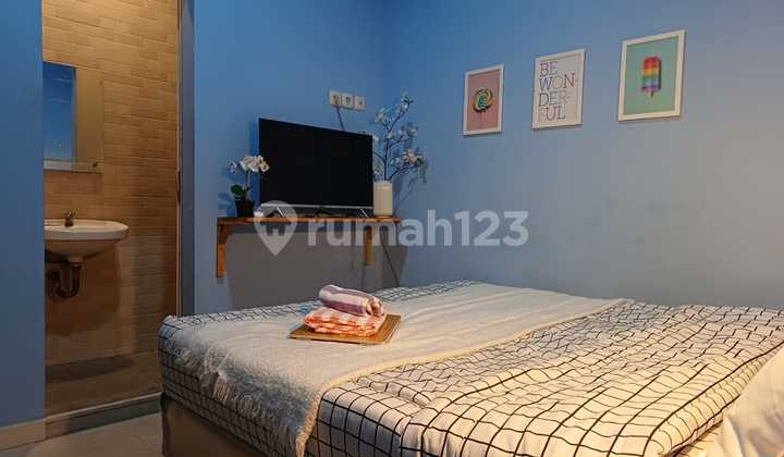 HOT LISTING! 2 Menit ke BINUS OMSET 1,9 M/TAHUN ROI 12% Kost Eksklusif 51 Kamar Full Terisi, Fasilitas Lengkap, Akses Jln 2 Mobil. Dekat Perkantoran, Perbankan, Kampus, Rumah Sakit Mall Besar di Kemanggisan Jakbar 