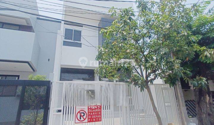 Rumah Mewah Elegan Siap Huni Hanya 5Menit Mall Kelapa Gading 1