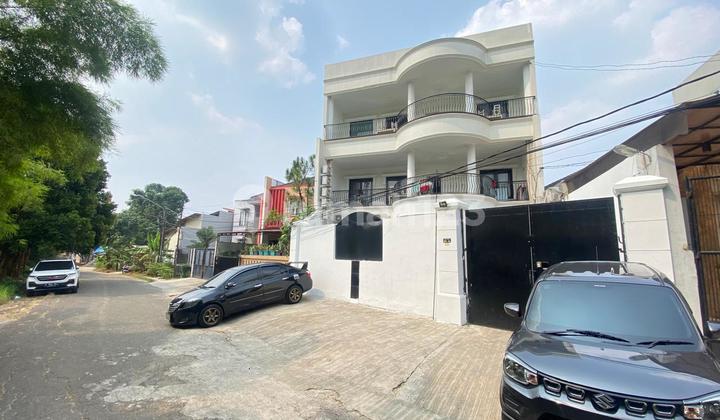 ROI 9-10% + Full Occupancy + High Turnover, Premium Boarding House 38+1 Rooms with Full Facilities in BSD, Strategic Location Near Hospital-Bank-Campus-Mall, Super Rare Unit Amidst BSD Development! 1