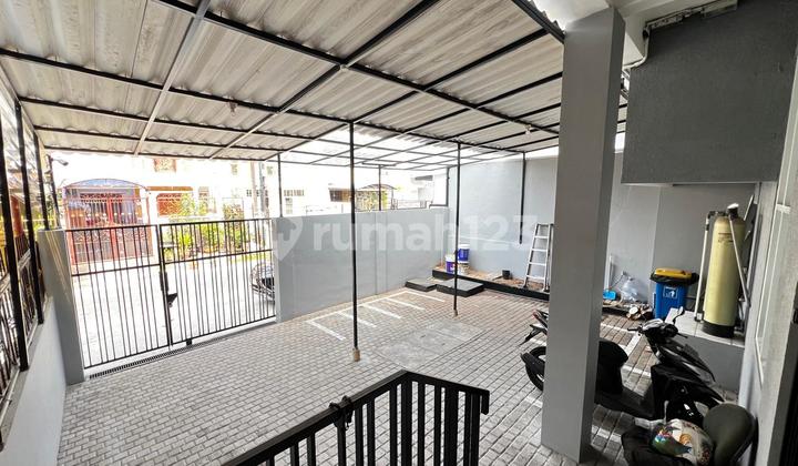 Kost Ekslusif Akses 3 Mobil Taman Palem Jakarta Dekat Sport Club 