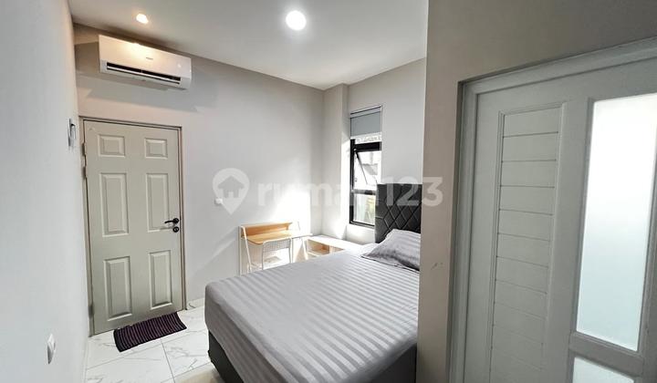 800 Meters to Pondok Indah Mall Exclusive Boarding House 17 Rooms Fully Occupied Turnover 600 Million/Year in Kebayoran Baru, South Jakarta 1