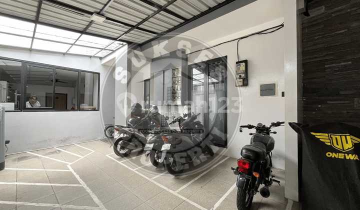 Quick Sale Fully Occupied 50-Room Exclusive Boarding House in Tomang, Net Income 1.2 Billion/Year, 2 Minutes to RSCM Usakti