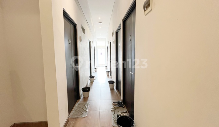 Full Operasional, Omset 1,6 M/Tahun, Roi 11% Kost 46 Kt Full Fasilitas Lokasi Emas Depan Binus Anggrek, Income Tinggi 125-135 Jt/Bulan