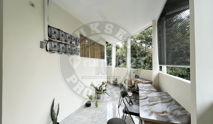 Affordable Price Close to NJOP!! Walking Distance to MRT, Annual Turnover 945 Million, Large Boarding House, Land Area 252 m², Fully Occupied 37+1 Rooms in Petojo, ROI 11%, Only 2 Minutes to Merlyn Park Hotel