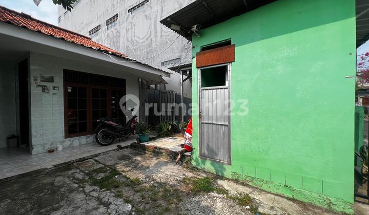 Rare Find! Spacious 325 m² Land with Old House in Cempaka Putih, Ideal for Business or Exclusive Boarding. 2