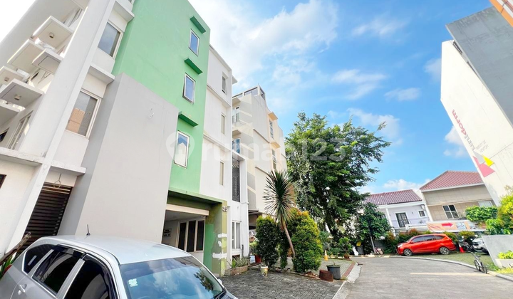 Harga Turun Dari 7,6 Jadi 6,9M Omset 500-900 Juta/Tahun, Roi 8-10%, Kost Megah 24 Kamar Lokasi Super Strategis di Karawaci