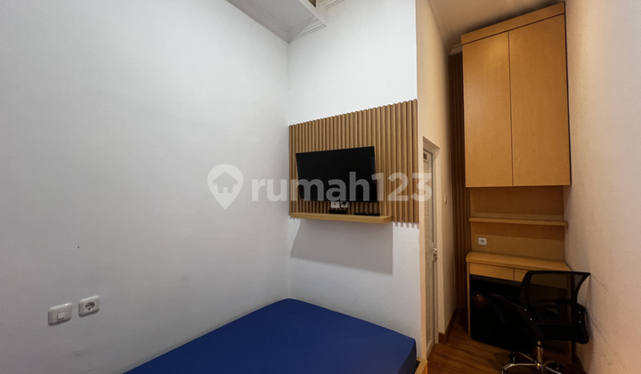 Always Full Near Binus Turnover 900 Million/Year Exclusive 30-Room Boarding with Ensuite Bathrooms & Fully Furnished, 4-Story Building Ready to Use, Always Fully Occupied, Premium Kemanggisan Area Near Binus-BCA-Office Complex, Ideal for Those Seeking Safe & Stable Cashflow. 2