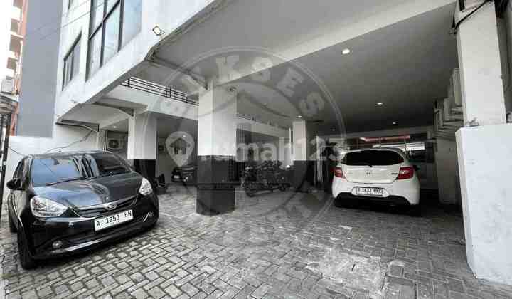 Premium Exclusive Boarding House 42+1 Rooms HIGH ROI 10% Easy Strategic Access in Mangga Besar Occupancy 90-100% 2