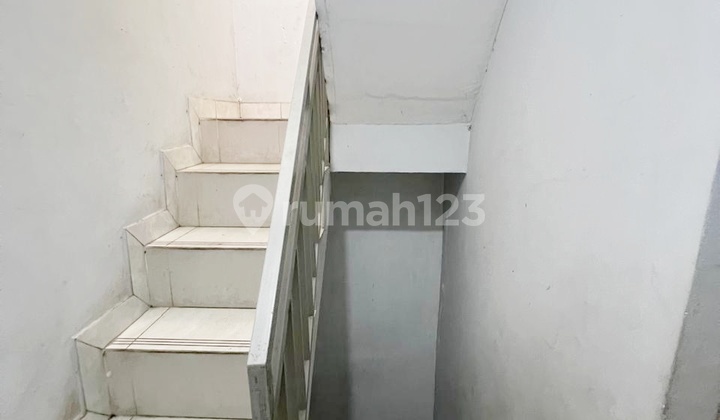 Full Terisi Kost 10 Kamar Akses Strategis Selangkah ke Pusat Bisnis dan Kantor di Senen