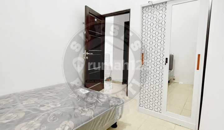 Turnover 720 Million/Year Fully Occupied 36-Room Boarding House with 11% ROI in Pademangan, 8 Minutes from Ancol Station Business Center. 2