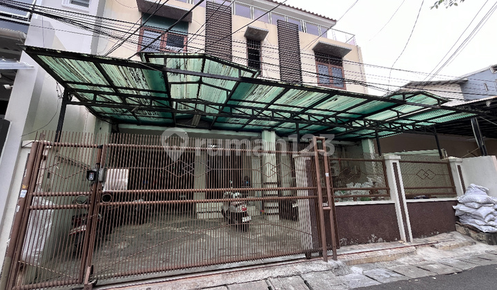 Kost Grogol 31 Kamar, KM Dalam Semua, Net 630 Juta/Tahun!