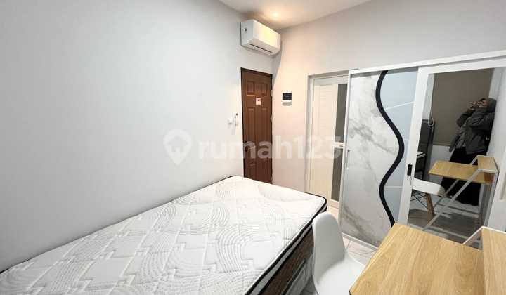 Turun Harga Roi 13% Hanya 700M ke MRT, Omset 876 Jt/Tahun Full Terisi Kos Eksklusif Baru Premium 22 Kamar, Bangunan Kokoh Kontraktor Punya, Full Furnished Eksklusif! Hot Deals Top Strategis di Jakarta Selatan