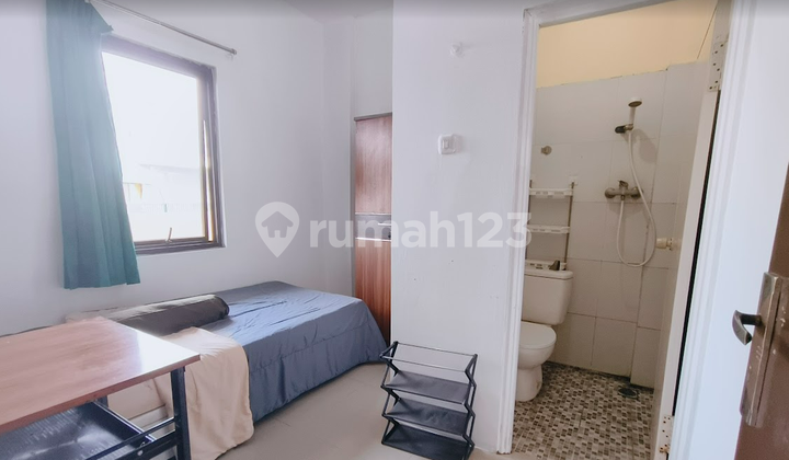 KOST BESAR 60 KAMAR FULL TERISI ROI 9% OMSET 1,078 M/THN Hanya  600m ke TRISAKTI LOKASI STRATEGIS TOMANGTAWAKAL