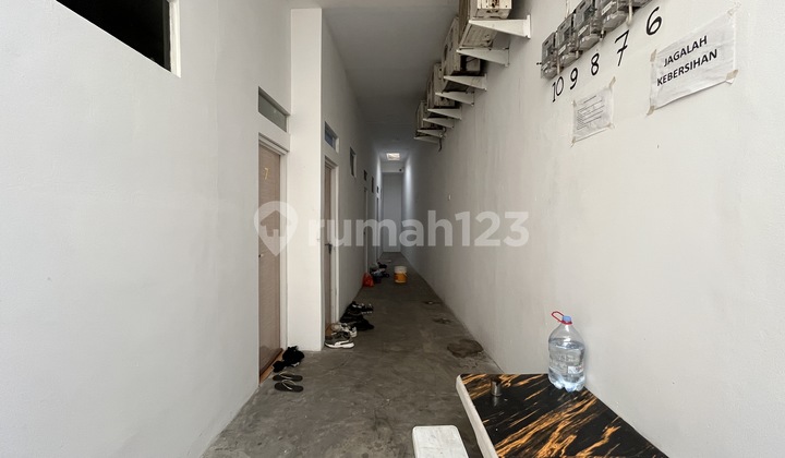 Turun Harga! Hanya 750M Univ Mh. Thamrinrumah+Kost 10 Kamar Super Strategis di Kemang Jaksel
