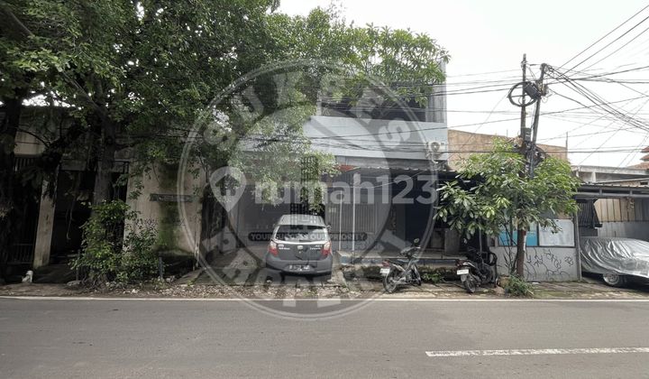 Harga Miring, Mendekati NJOP! Bu, Dijual Cepat Kos 20 Kamar, LT Besar 229 M², 1 Menit ke Rs Koja, Dekat Perkantoran Jakarta Utara Harga Miring, Mendekati NJOP! Bu, Dijual Cepat Kos 20 Kamar, LT Besar 229 M², 1 Menit ke Rs Koja, Dekat Perkantoran Jakarta Utara