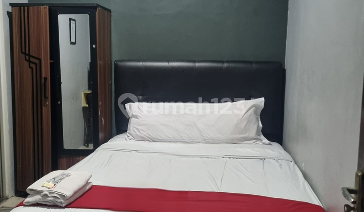 Kost Ciracas Siap Operasional, Omset 48 Juta/Bulan, Lokasi Mantap Dekat Rumah Sakit - Mall - Kampus, Full Furnished & Penyewa Nggak Pernah Sepi!