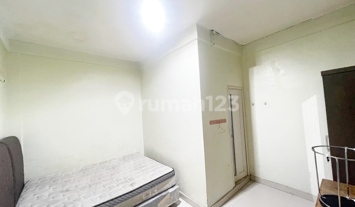 Langka! Investasi Kos 63 Kamar Harga Hemat! Di Jual Cepat Kost 63 Kamar + 1 Kios Ciracas, Jakarta Timur, Akses 2 Mobil, Lokasi Dekat Area Sekolah, Super Strategis Potensi Peningkatan Omset Tinggi. Di Pinggir Jalan Raya, Dilintasi Jaklingko – Mobilitas Tin 2