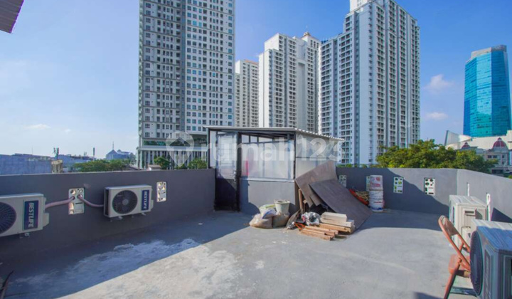 Full Terisi Dijual Cepat Kos Baru 18 Kamar Dekat ke Cp Omset 367 Jt/Tahun